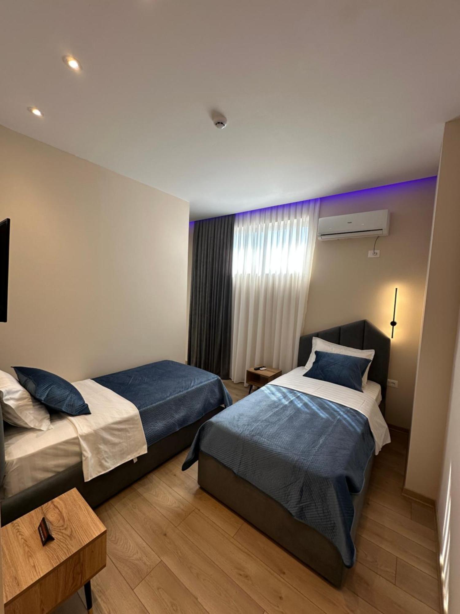 Luxury By Gjyshi Hotel
