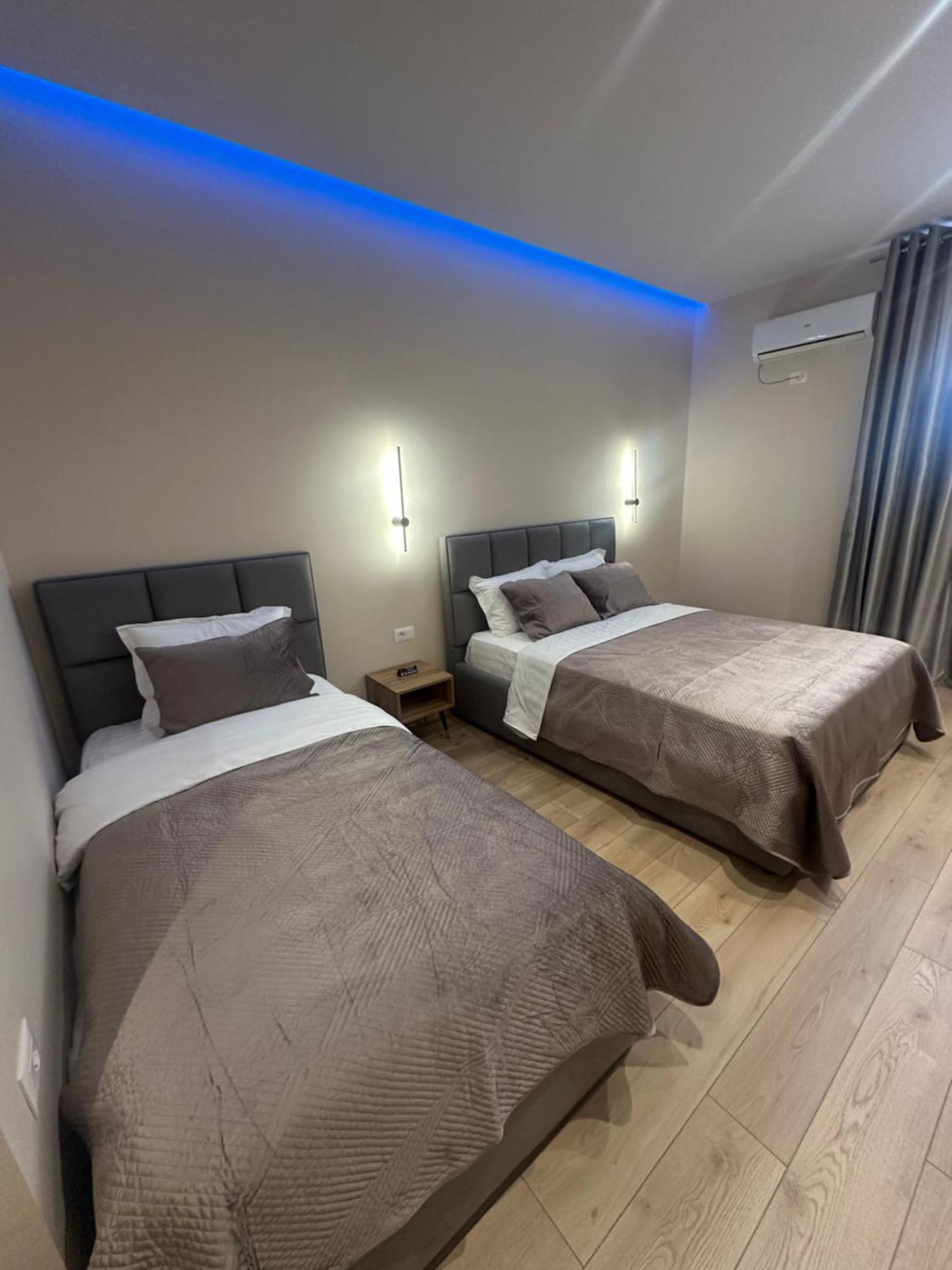 Hotel Luxury By Gjyshi 4*