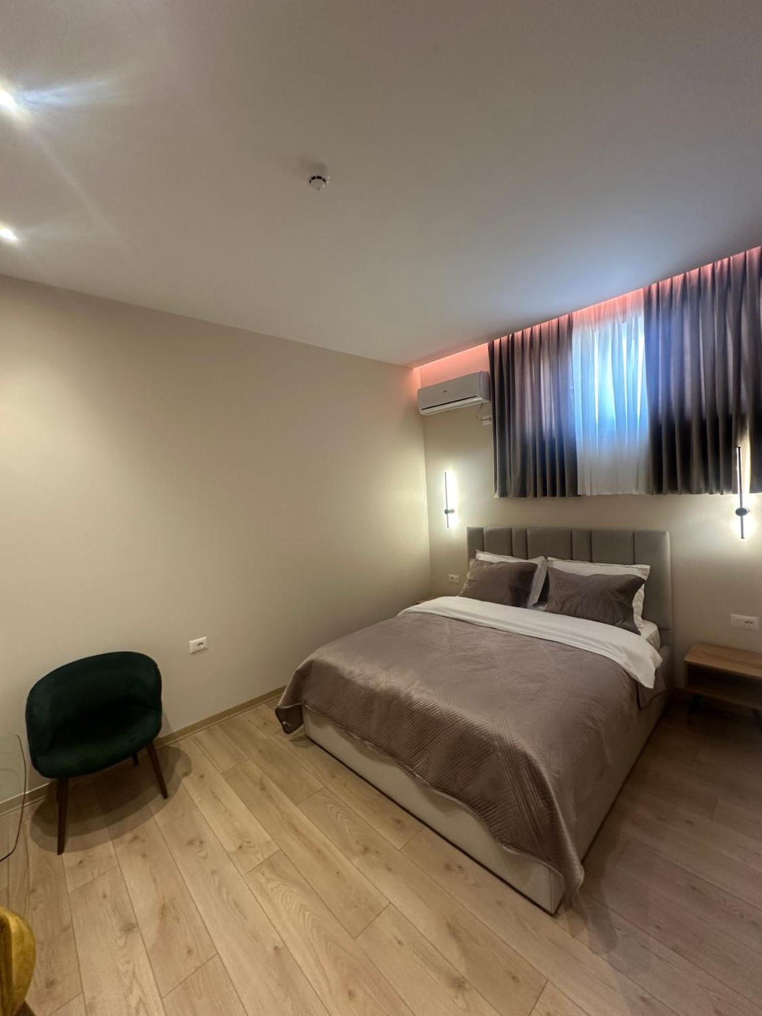Luxury By Gjyshi Hotel 4*