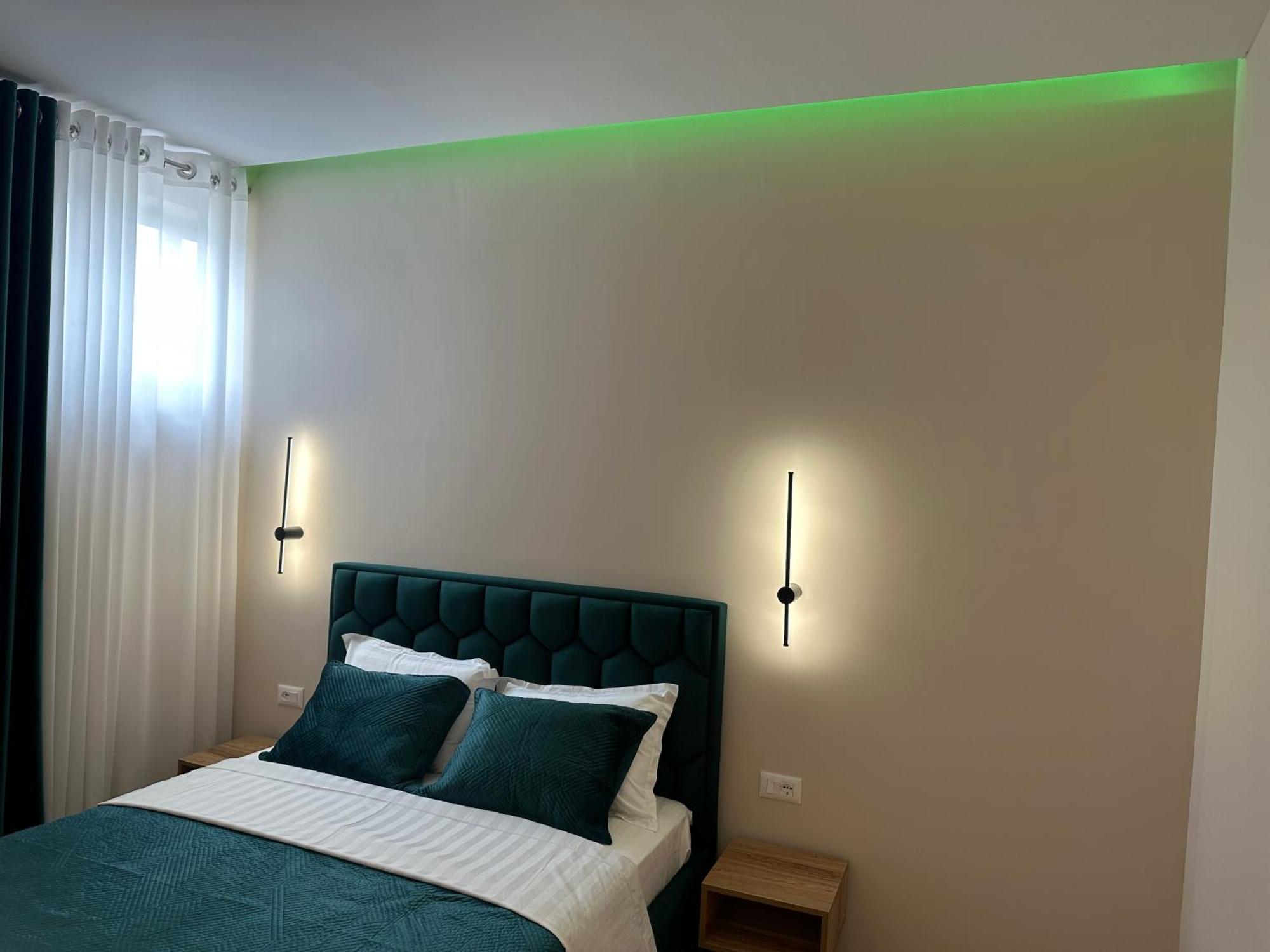 Luxury By Gjyshi Hotel