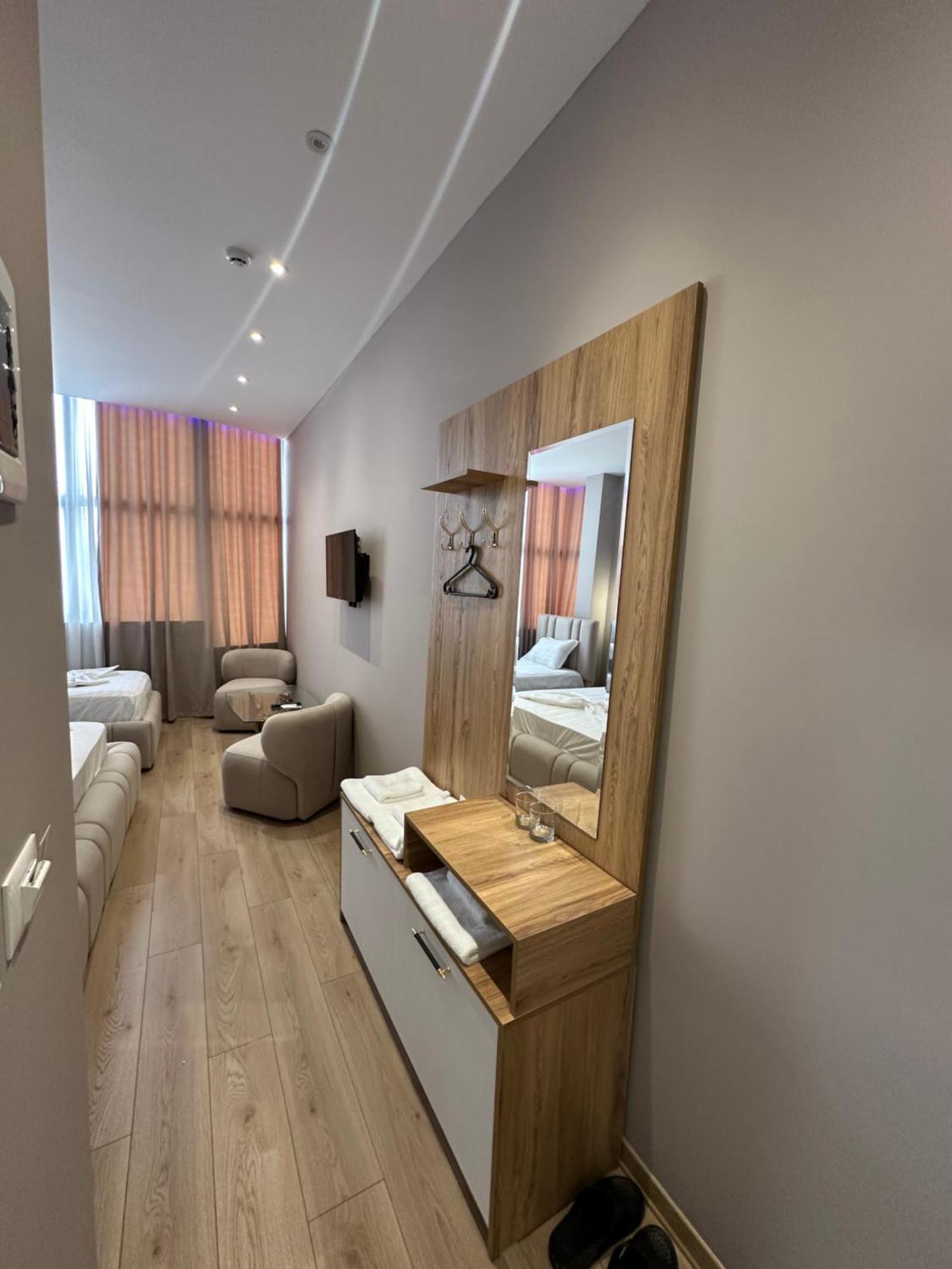 Luxury By Gjyshi 4*